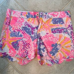 Lilly pulitzer scalloped shorts size 0